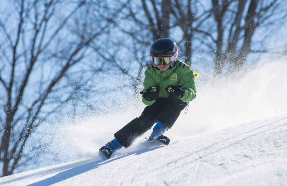 Comment éviter les blessures courantes en ski :